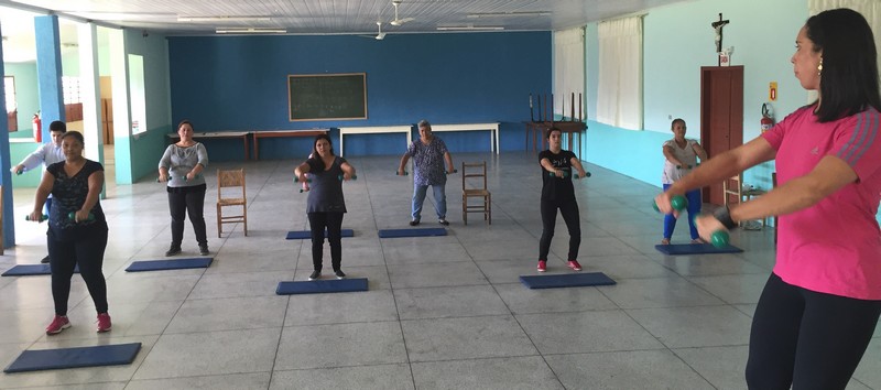 Exercícios com fisioterapeuta