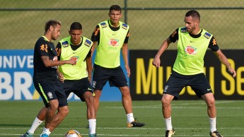 neymar-em-atuacao-no-treino-da-selecao-brasileira-na-granja-comary-1506974080893_1920x1080