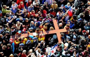 JMJ-Papa-e1531477841741-1200x762_c